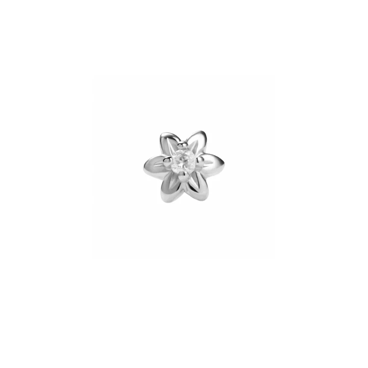 14K Solid Gold Daisy Flower - Image 3